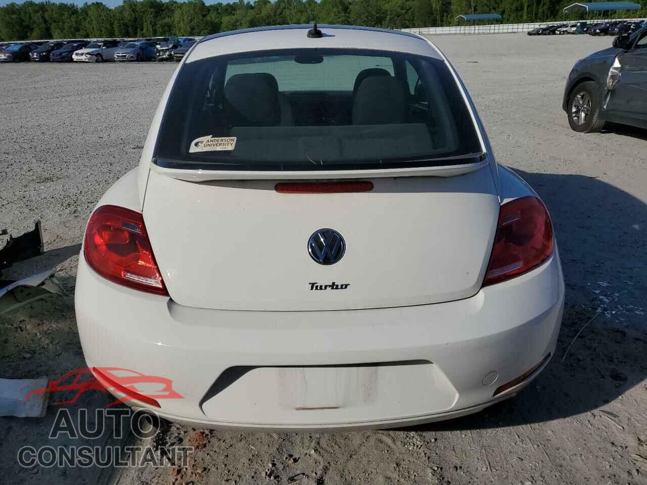 VOLKSWAGEN BEETLE 2012 - 3VWVA7AT7CM631038