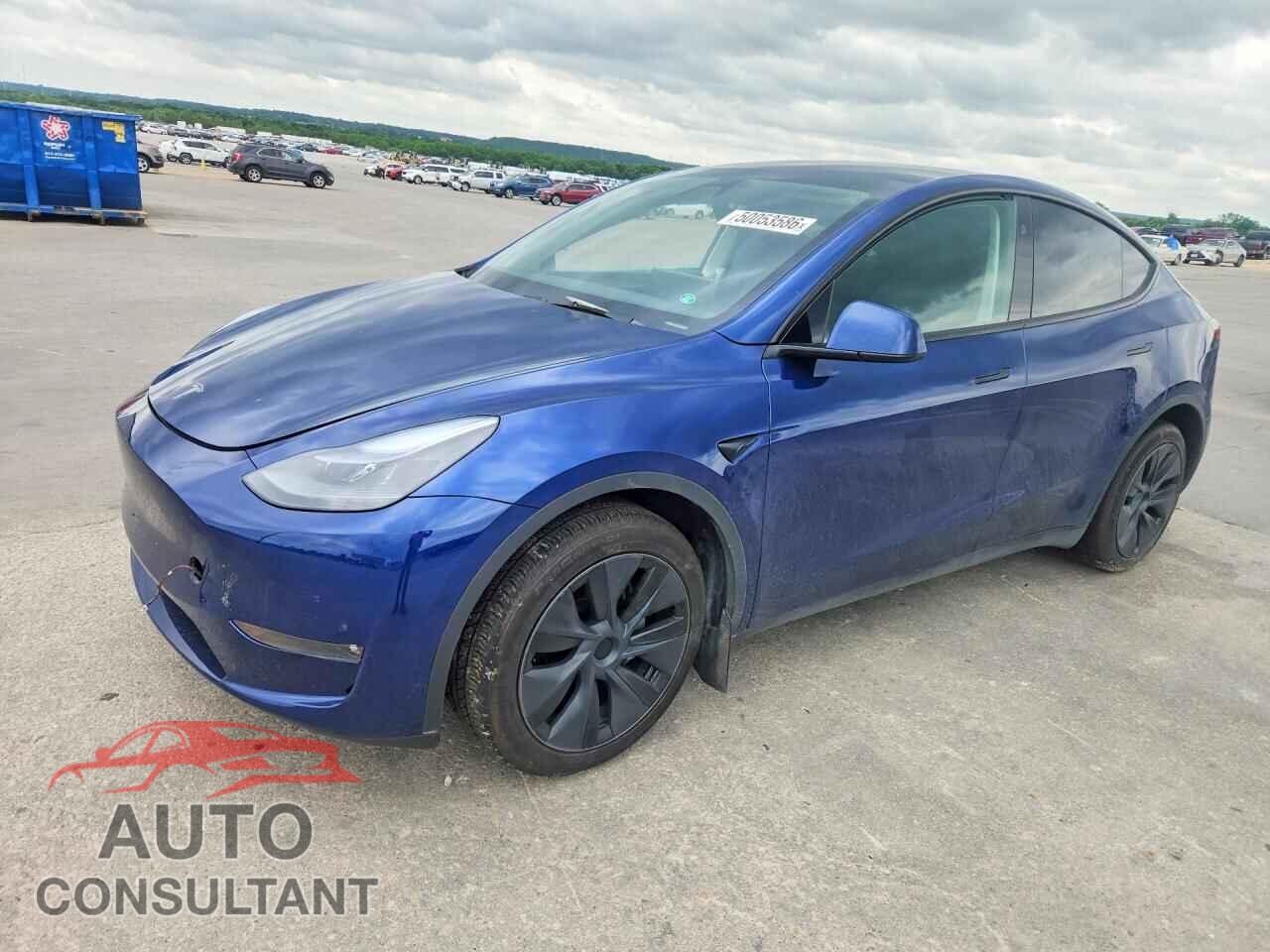 TESLA MODEL Y 2024 - 7SAYGDEE8RF201611