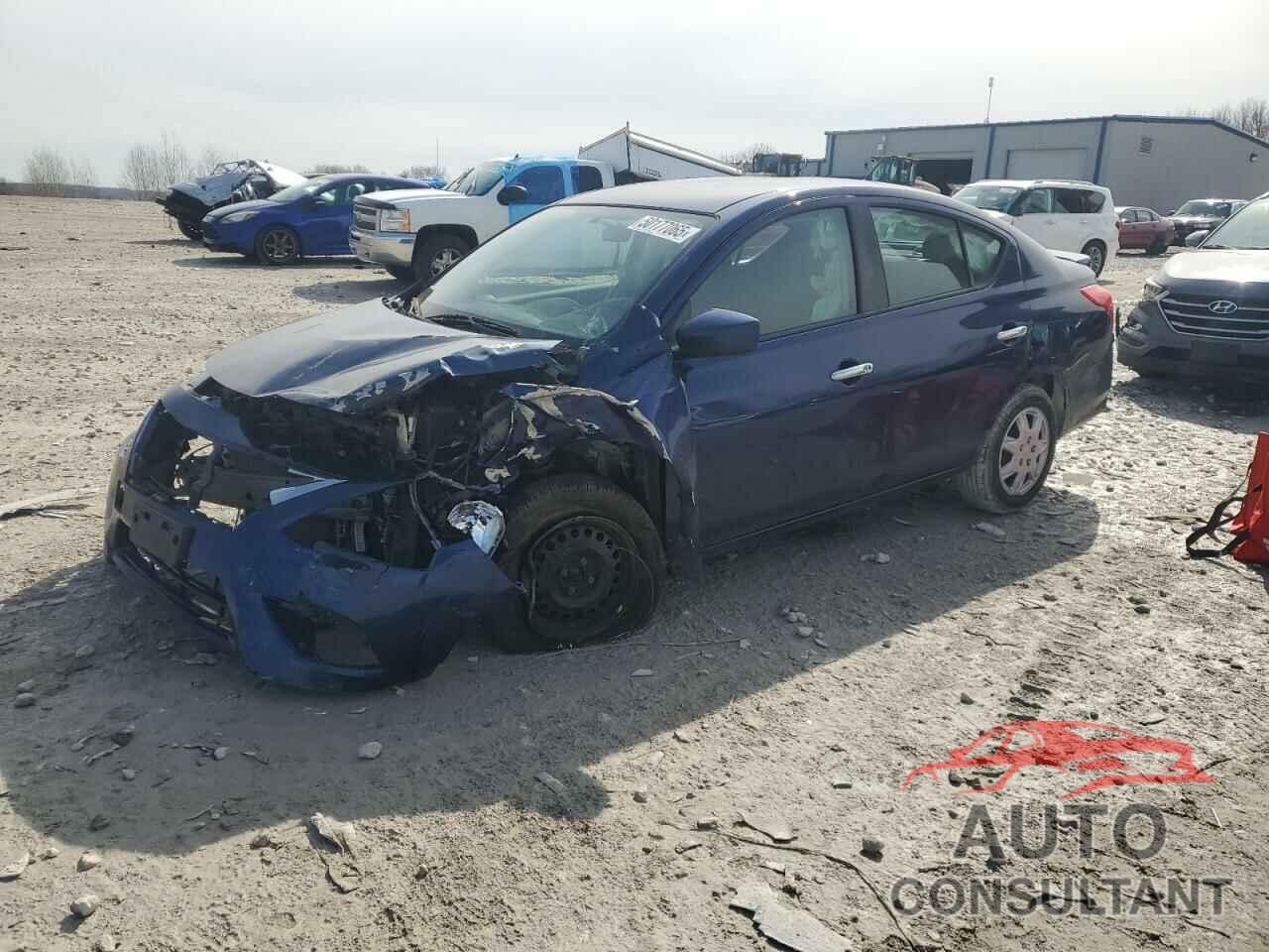 NISSAN VERSA 2018 - 3N1CN7AP0JL849524