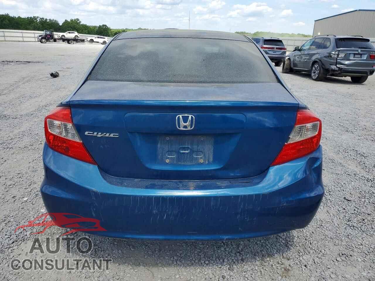 HONDA CIVIC 2012 - 2HGFB2F58CH558697