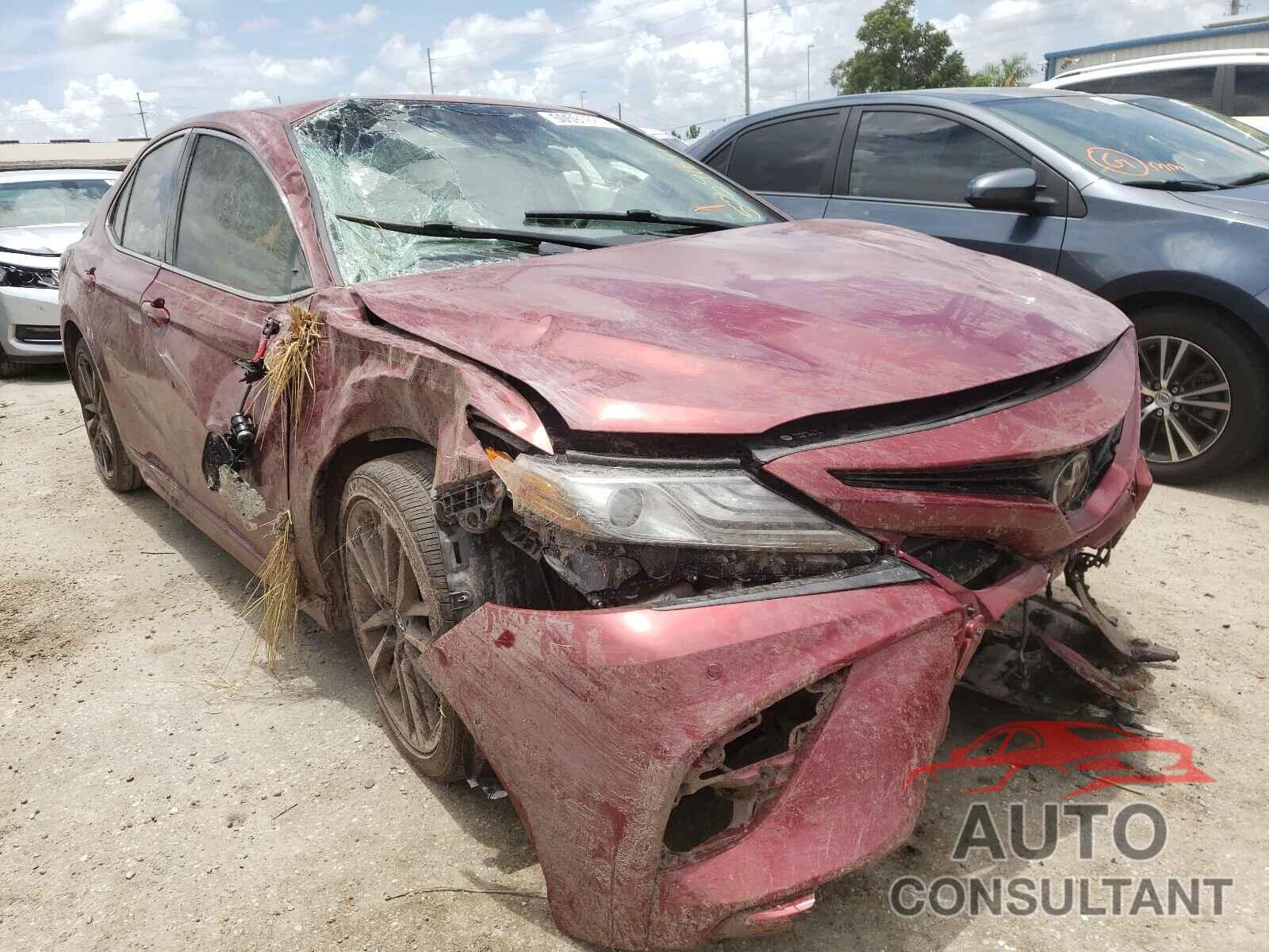 TOYOTA CAMRY 2018 - 4T1B61HK9JU565680