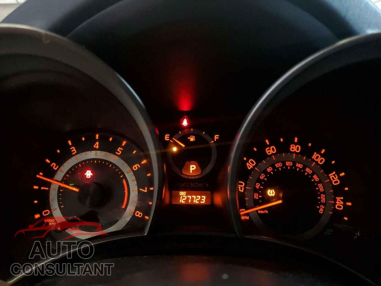 TOYOTA SCION 2012 - JTKJF5C74C3025200