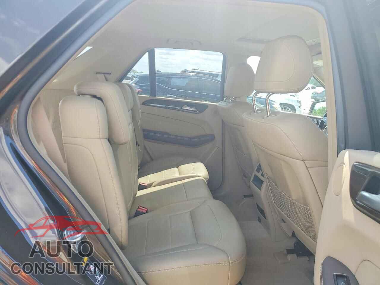 MERCEDES-BENZ M-CLASS 2012 - 4JGDA2EB9CA061233