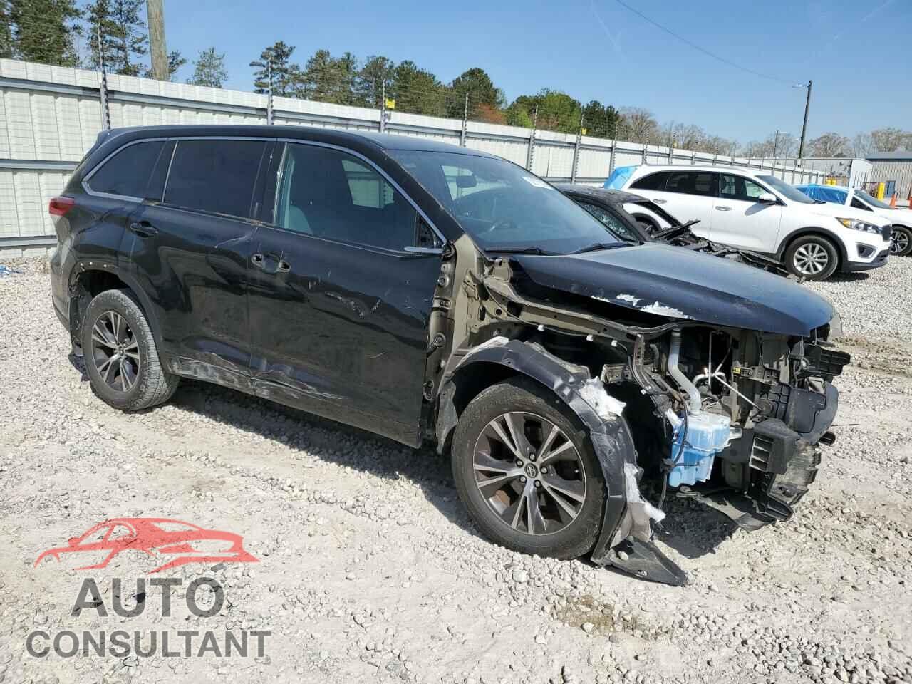 TOYOTA HIGHLANDER 2018 - 5TDBZRFH9JS837005