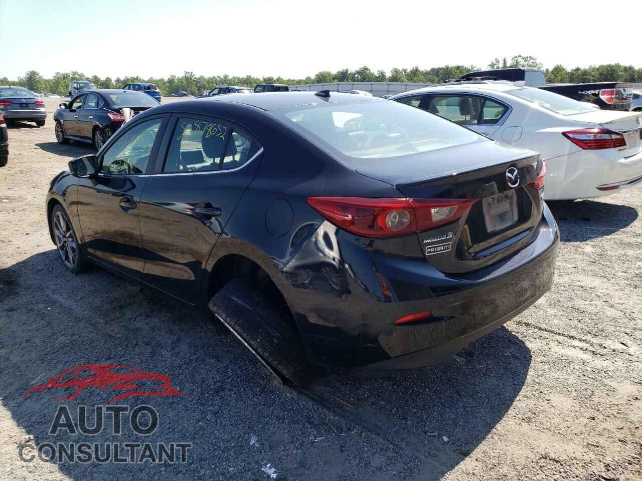 MAZDA 3 2018 - 3MZBN1W36JM163457
