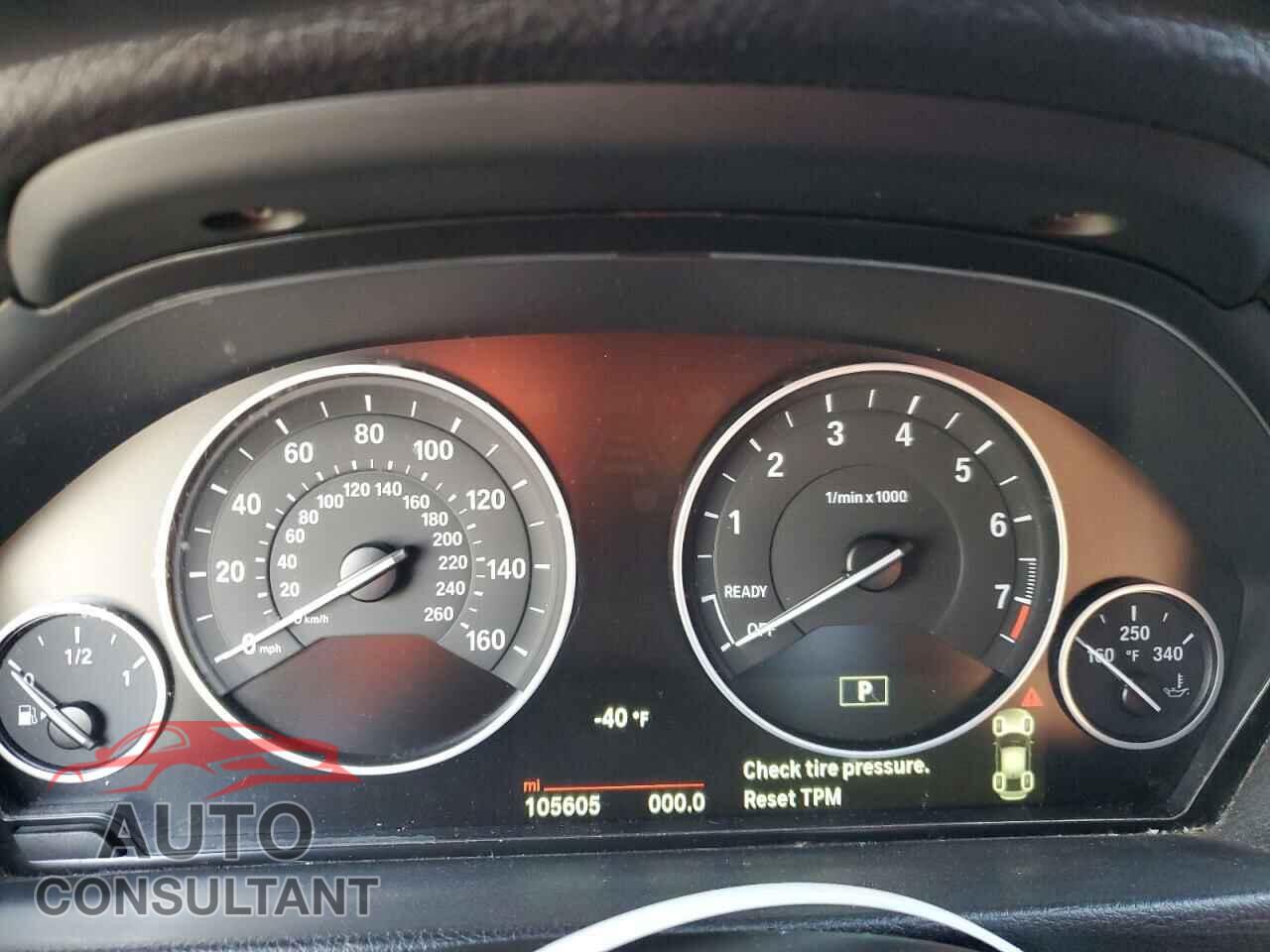 BMW 3 SERIES 2017 - WBA8B7C57HK858155