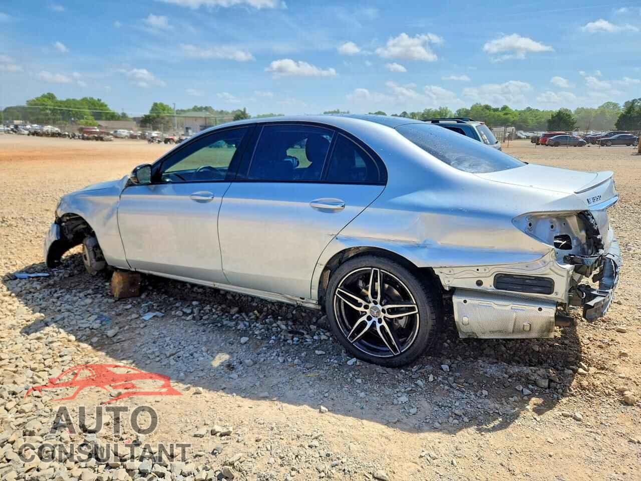 MERCEDES-BENZ E-CLASS 2020 - WDDZF8DB2LA707170