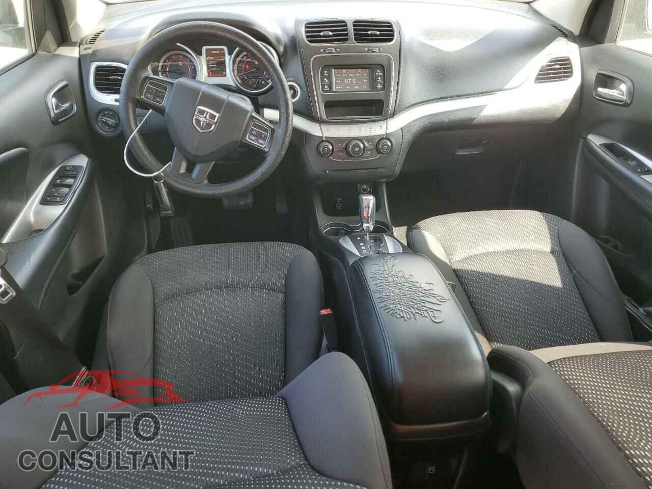 DODGE JOURNEY 2017 - 3C4PDCBG7HT571613