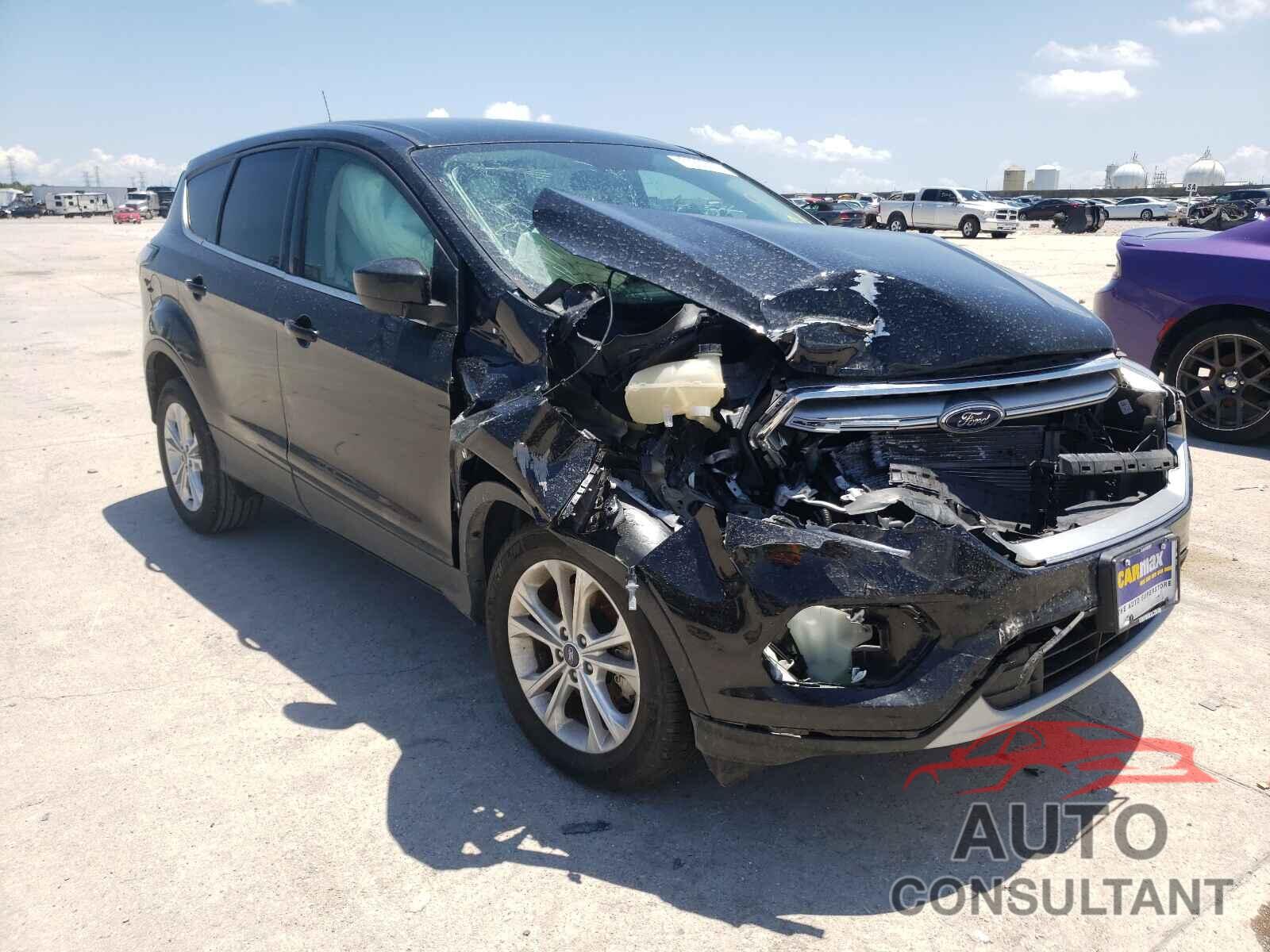 FORD ESCAPE 2017 - 1FMCU0G97HUB67476