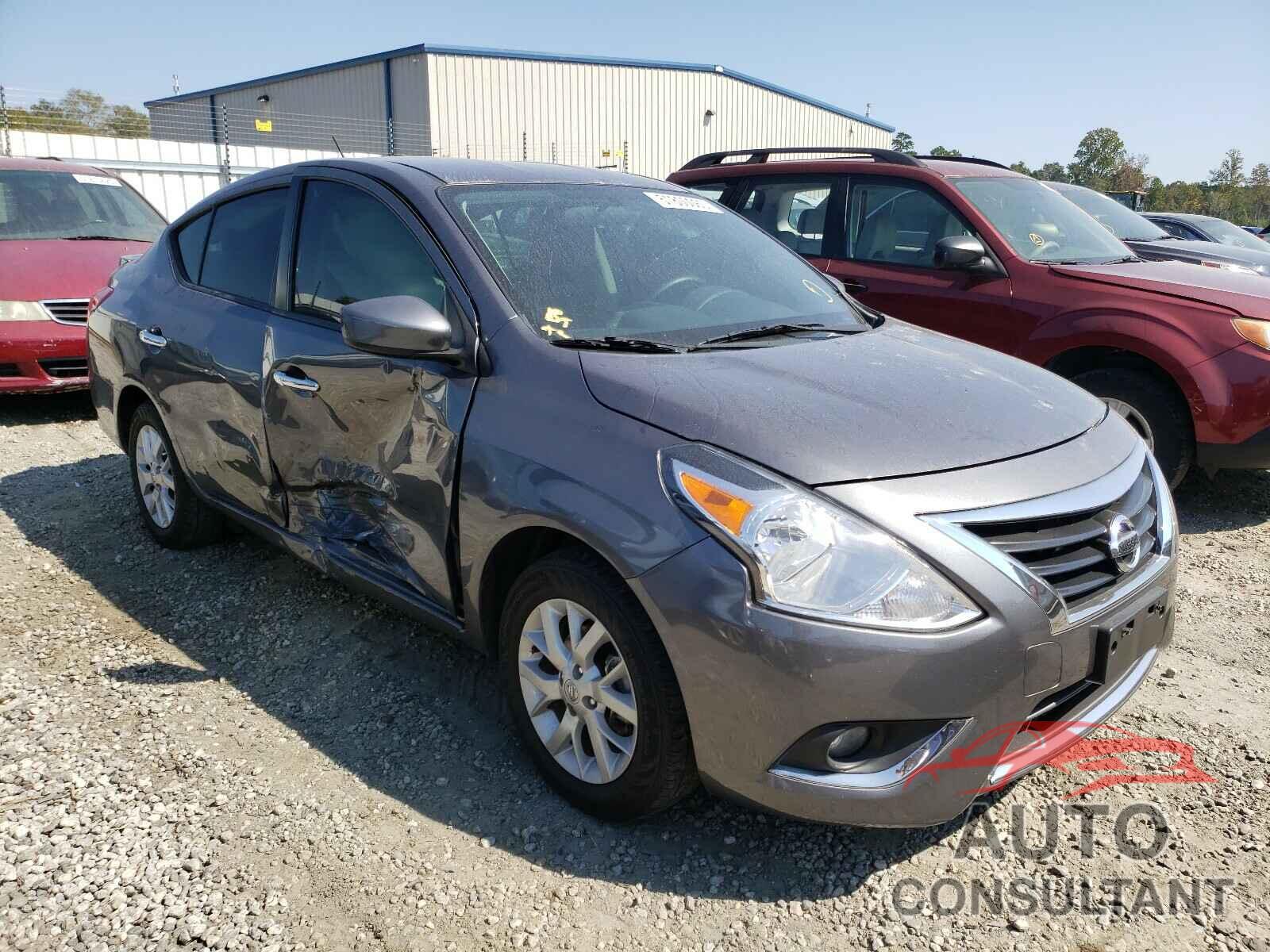 NISSAN VERSA 2018 - 3N1CN7AP7JL859015