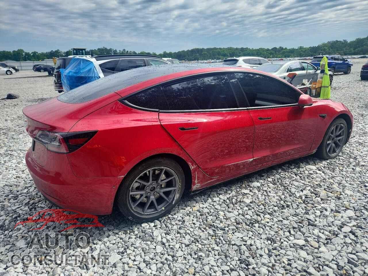 TESLA MODEL 3 2022 - 5YJ3E1EA5NF241809