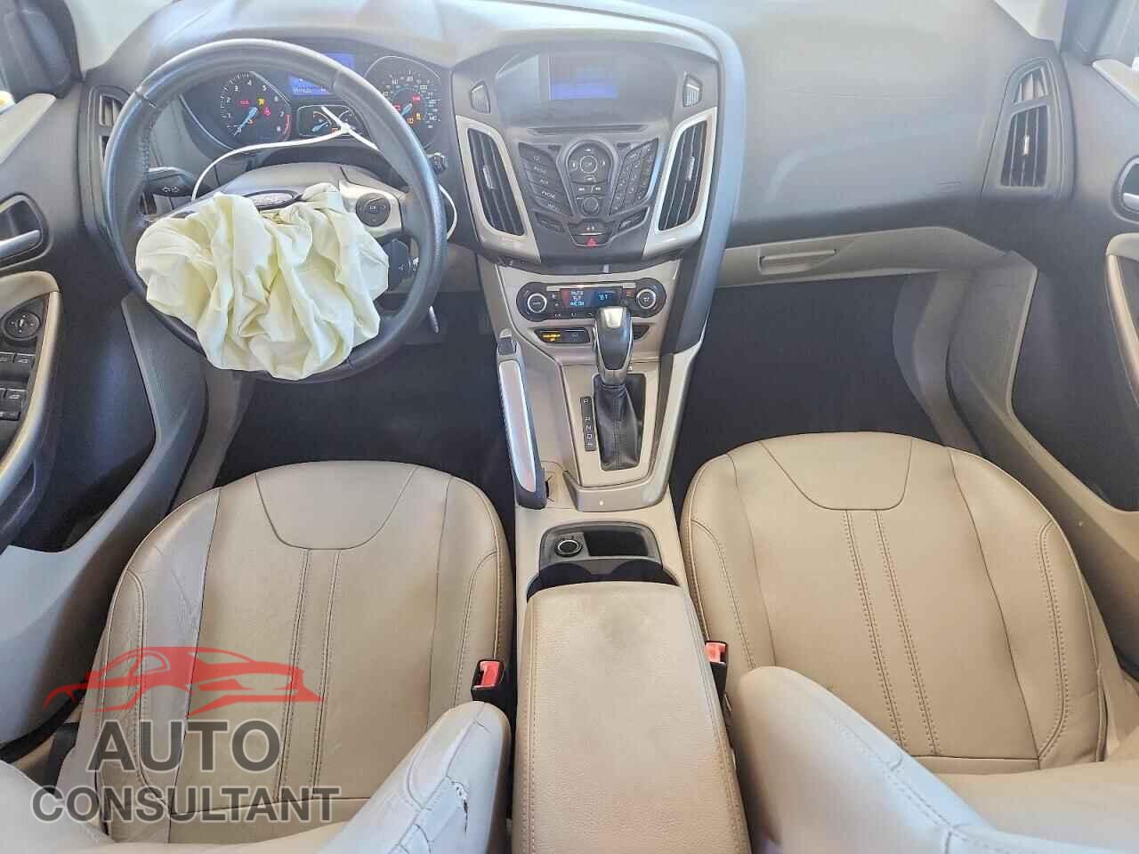 FORD FOCUS 2012 - 1FAHP3M2XCL478995
