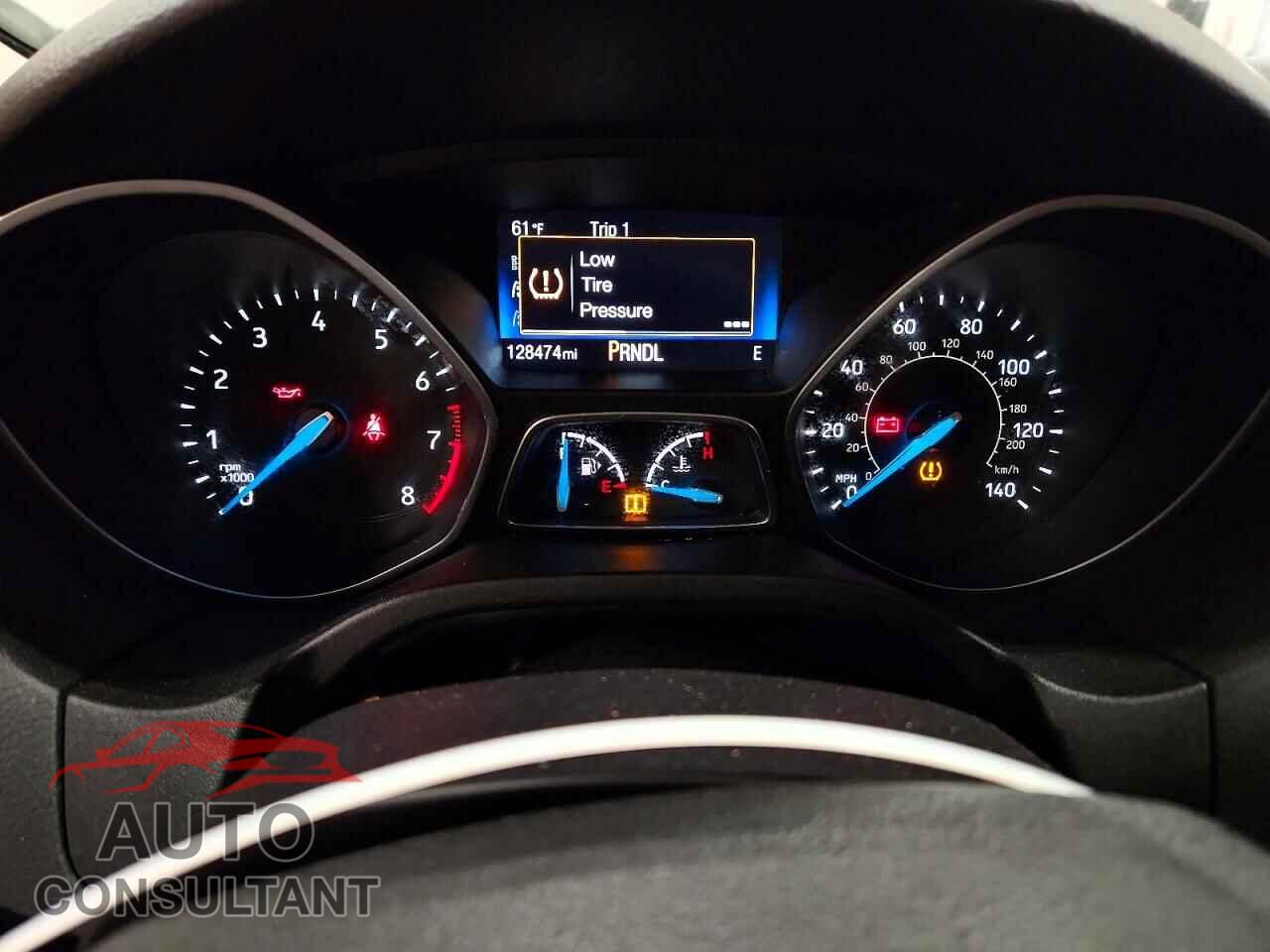 FORD FOCUS 2017 - 1FADP3K2XHL230612