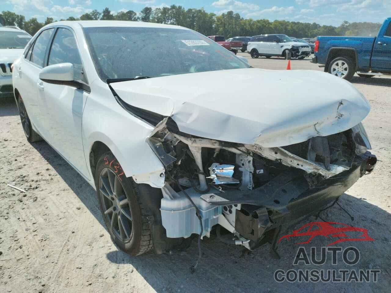 TOYOTA CAMRY 2016 - 4T4BF1FK1GR550253