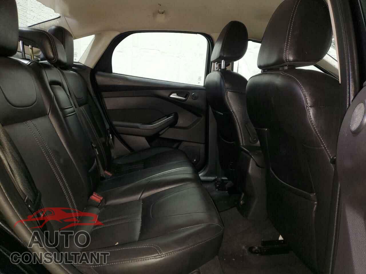 FORD FOCUS 2012 - 1FAHP3H24CL460843