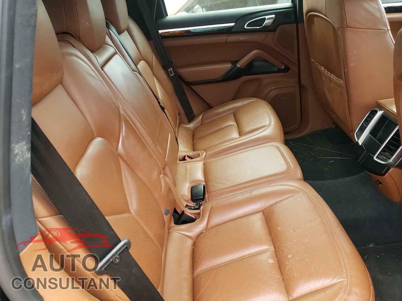 PORSCHE CAYENNE 2016 - WP1AB2A24GLA92781
