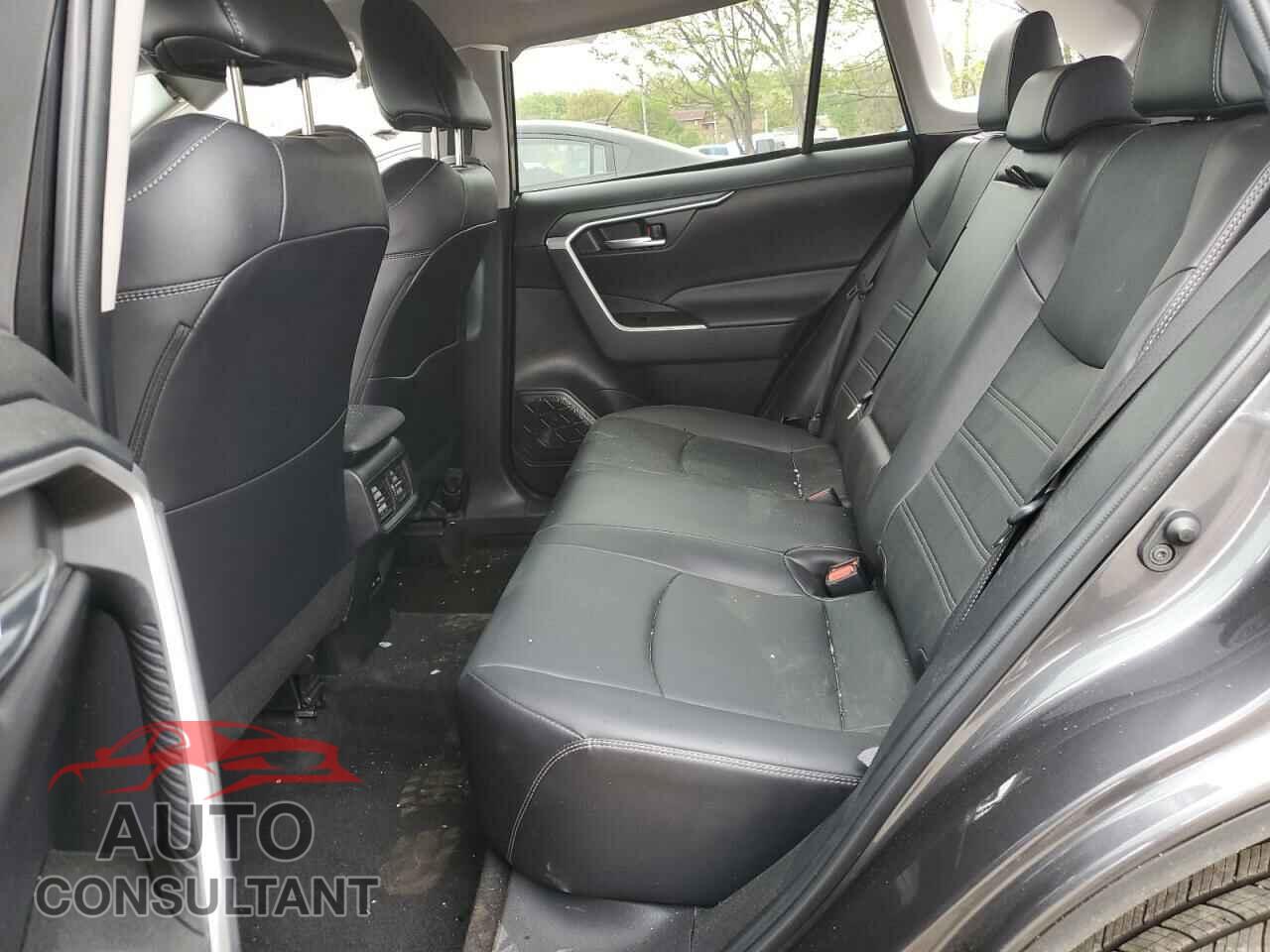 TOYOTA RAV4 2023 - 2T3A1RFVXPC390427