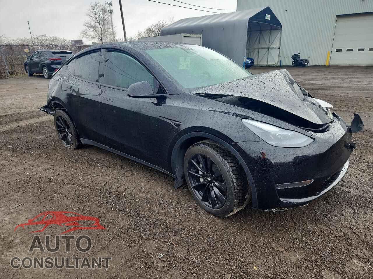 TESLA MODEL Y 2023 - LRWYGDFD4PC939125