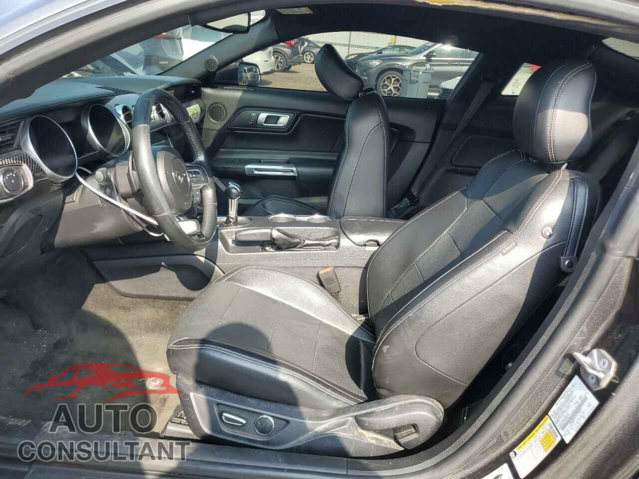 FORD MUSTANG 2018 - 1FA6P8CF2J5143689