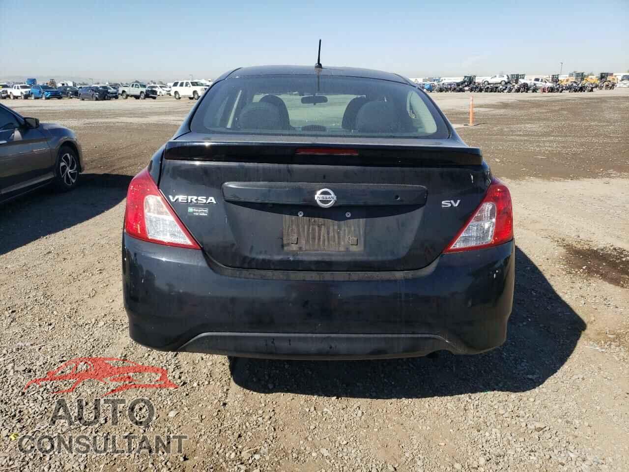 NISSAN VERSA 2019 - 3N1CN7AP3KL879103