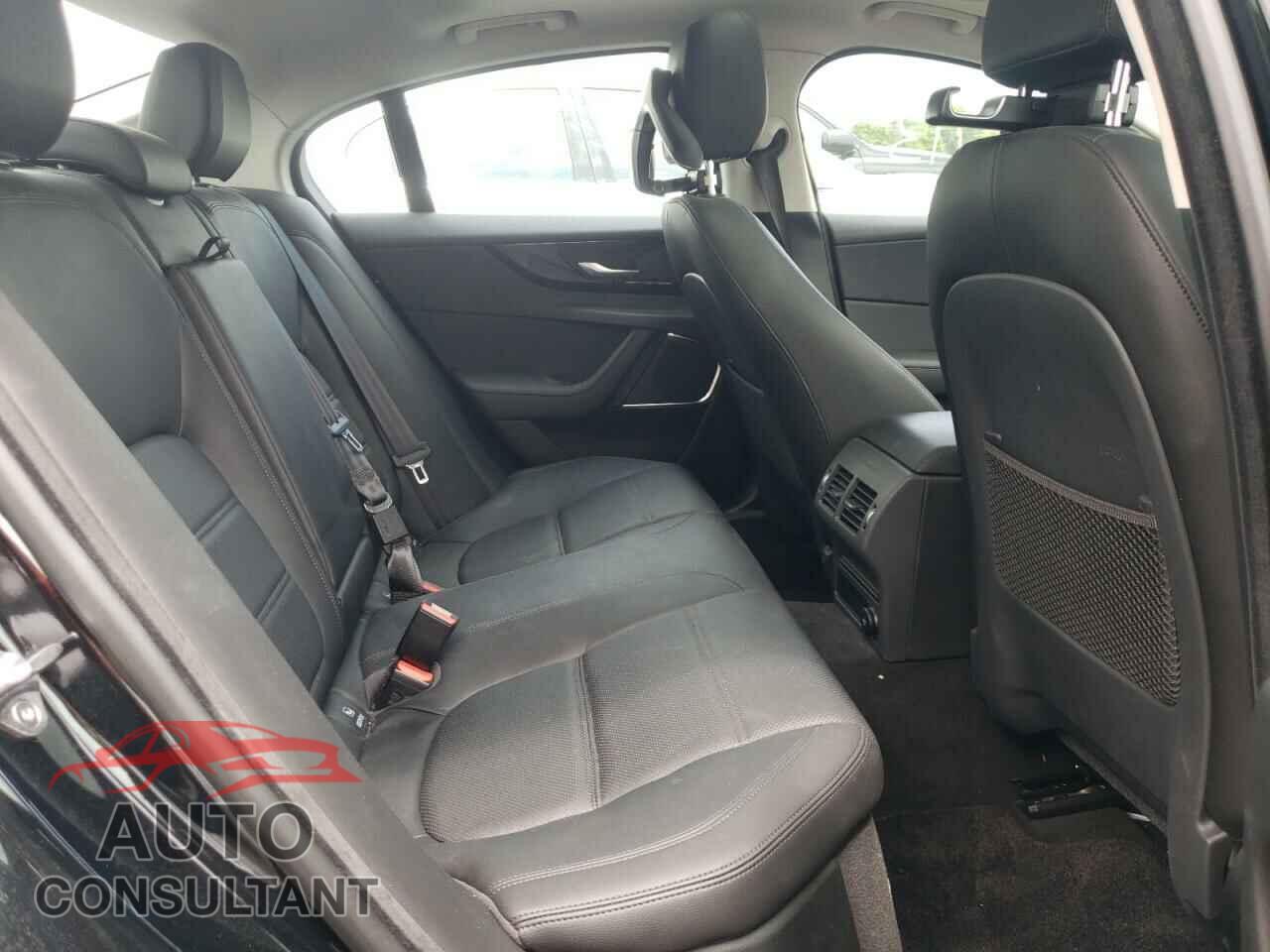 JAGUAR XE 2020 - SAJAJ4FX2LCP64644