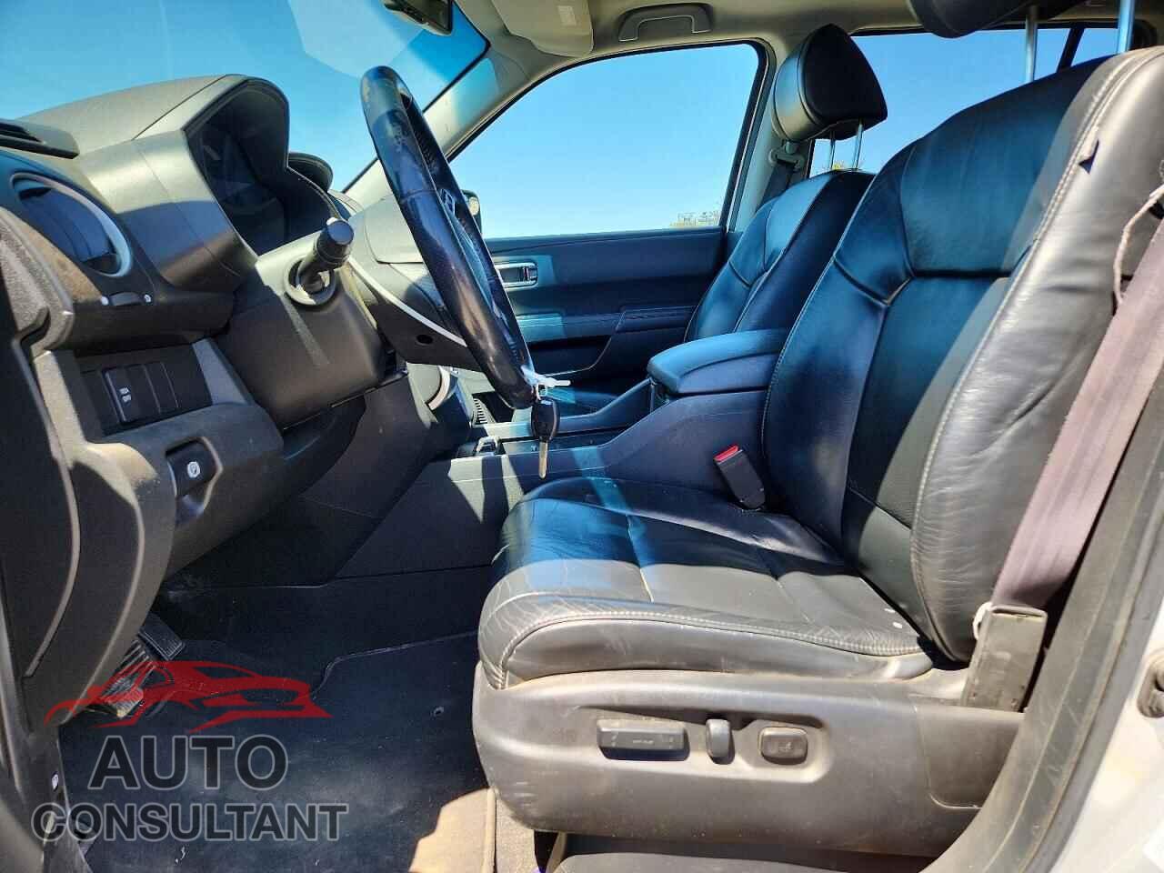 HONDA PILOT 2011 - 5FNYF4H5XBB062938