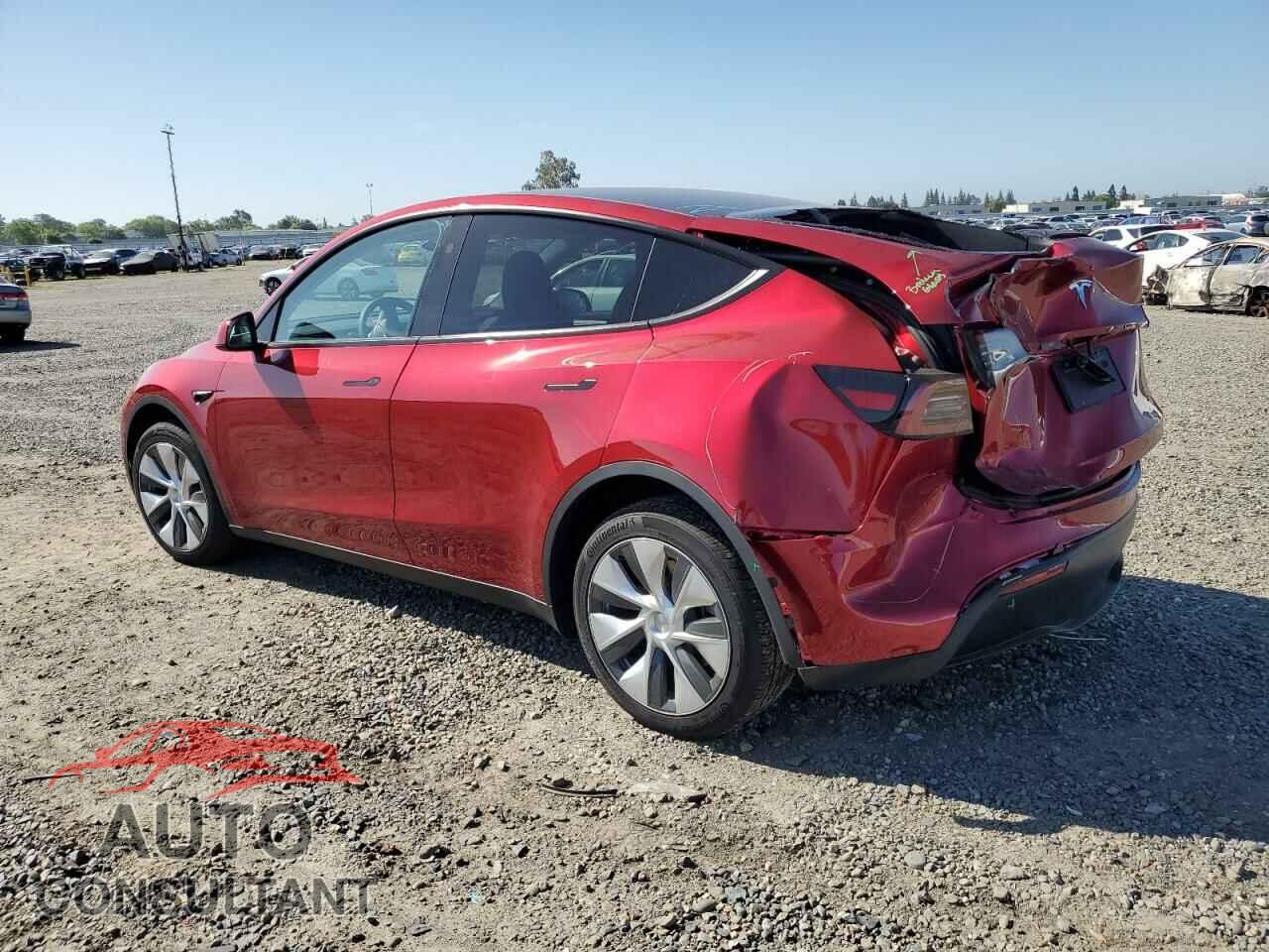 TESLA MODEL Y 2024 - 7SAYGDEE1RF003145