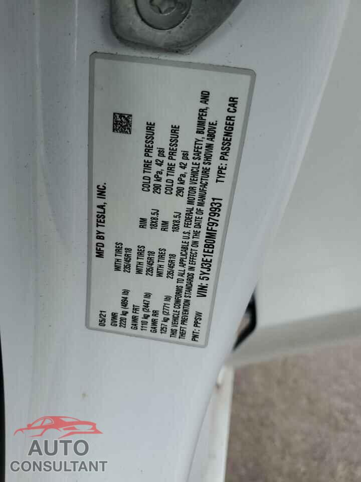 TESLA MODEL 3 2021 - 5YJ3E1EB0MF979931