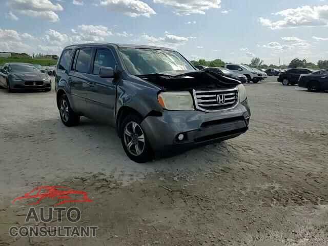 HONDA PILOT 2015 - 5FNYF3H30FB034600
