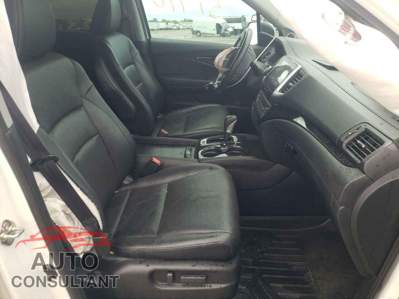HONDA RIDGELINE 2017 - 5FPYK3F72HB016465