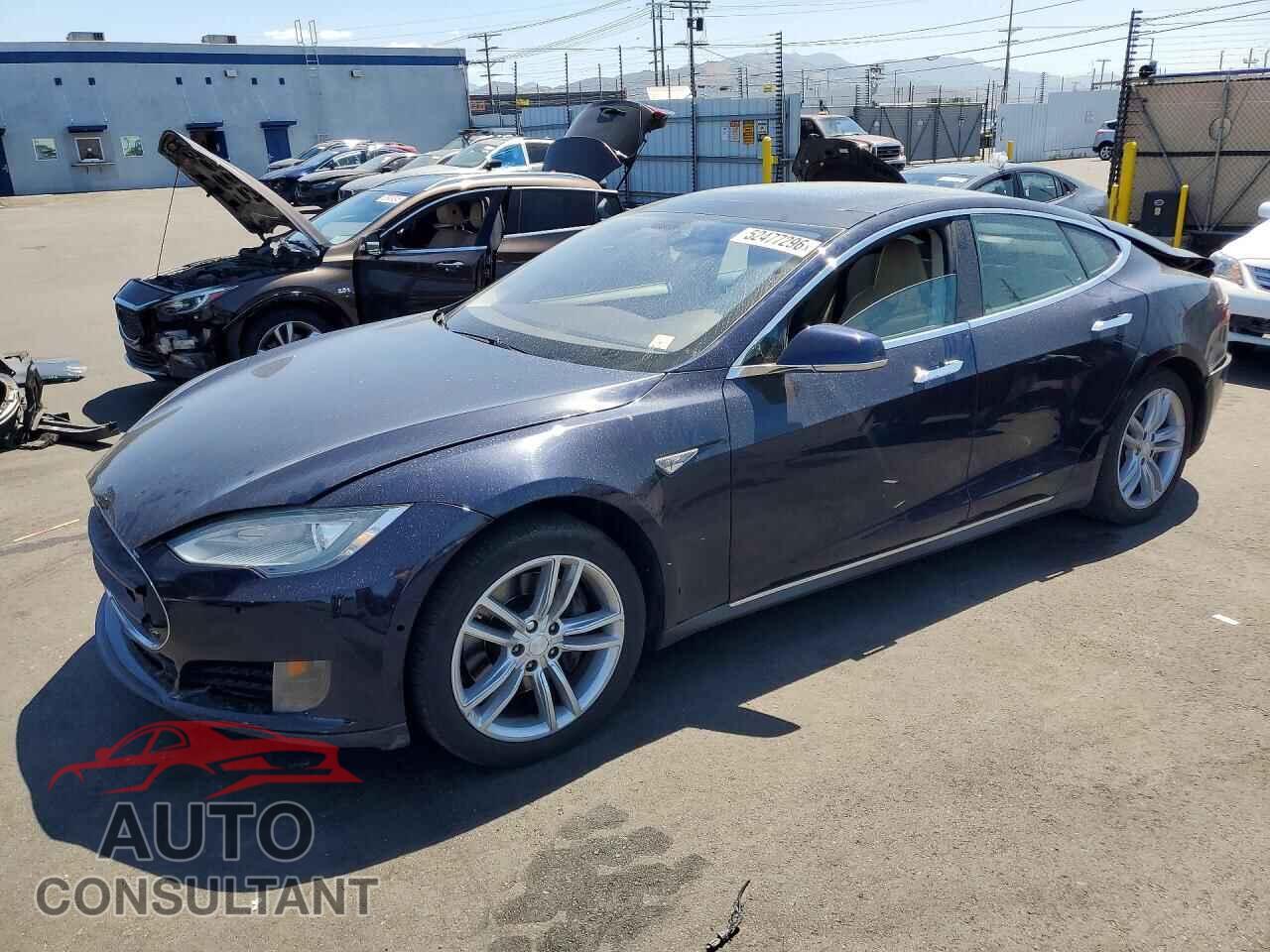 TESLA MODEL S 2013 - 5YJSA1AG9DFP04681