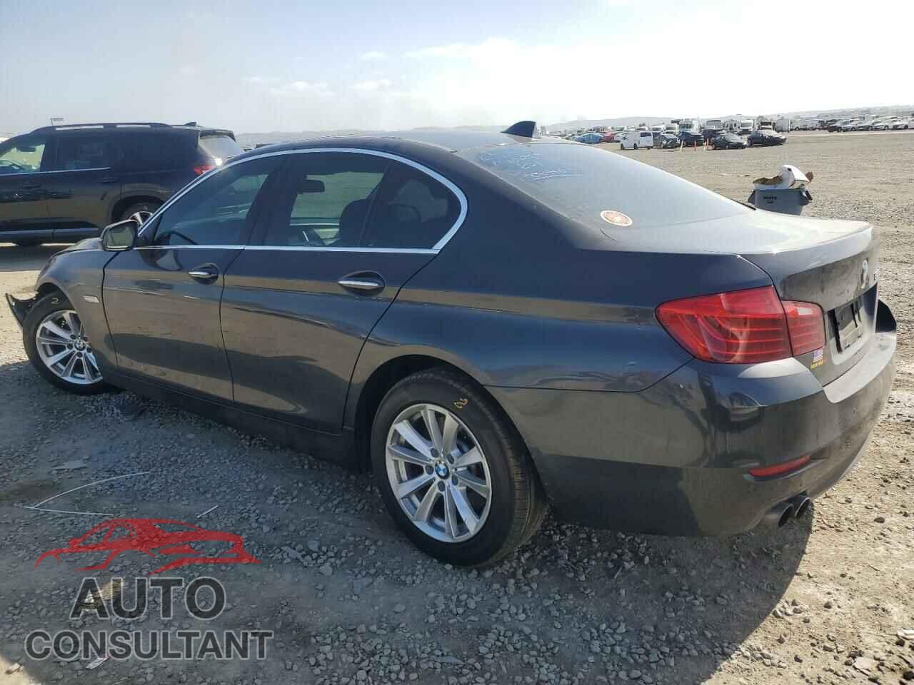 BMW 5 SERIES 2015 - WBA5A5C52FD521937