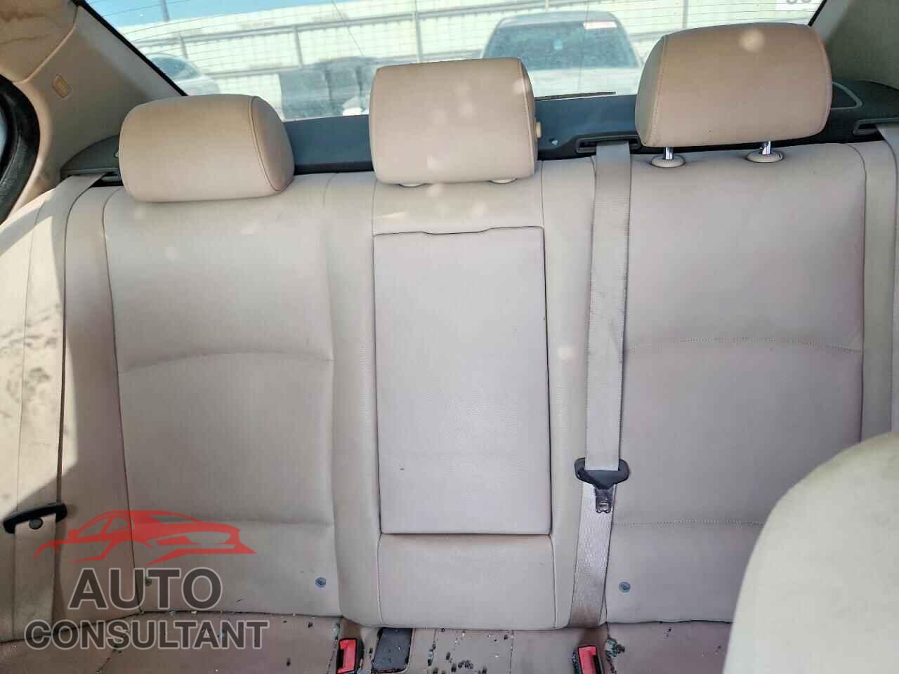 BMW 5 SERIES 2011 - WBAFU7C51BC870465