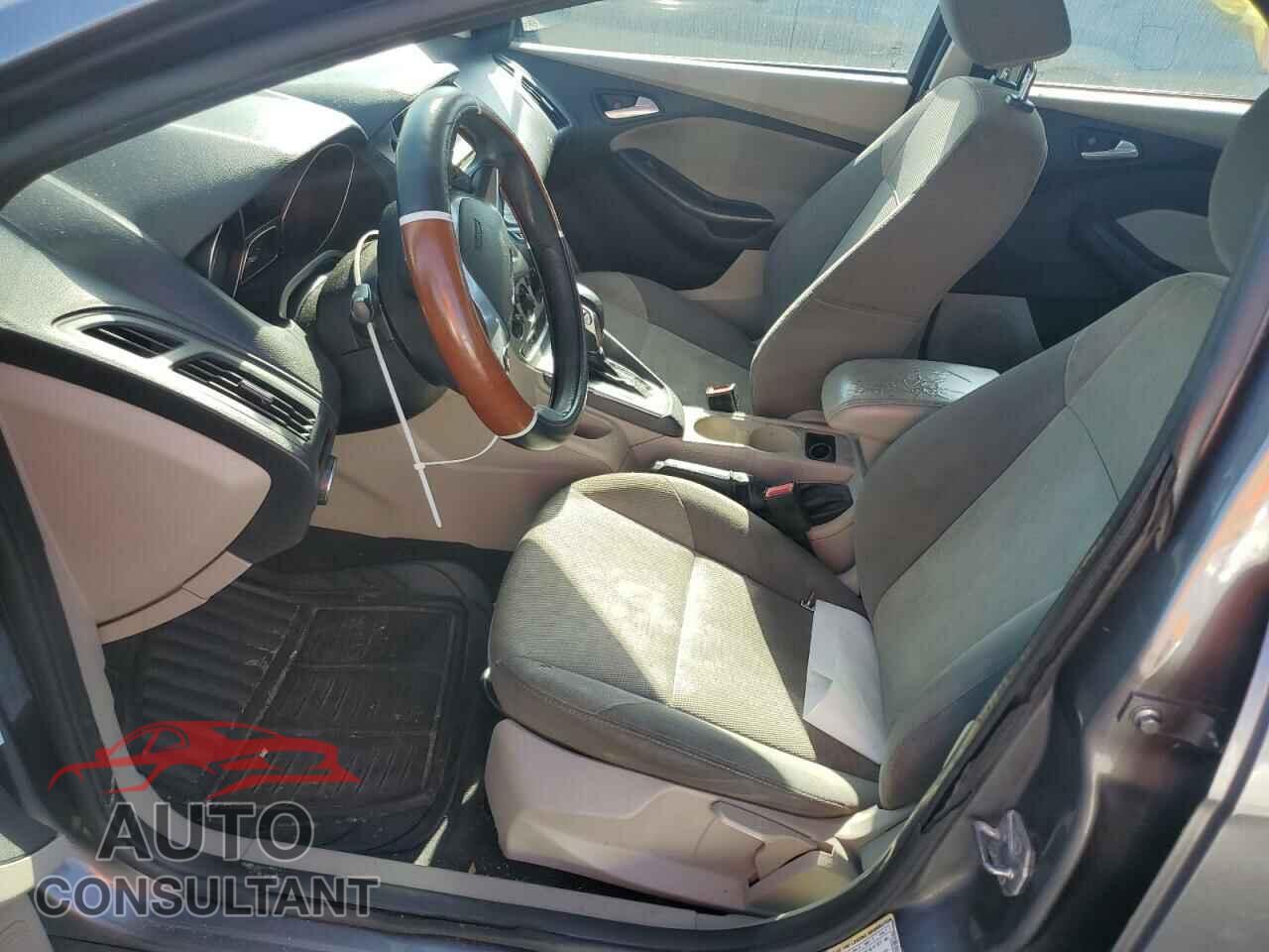 FORD FOCUS 2014 - 1FADP3F24EL359709