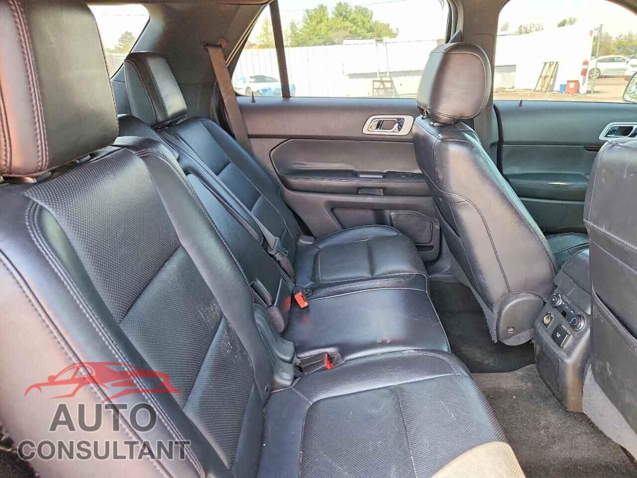 FORD EXPLORER 2011 - 1FMHK8F82BGA86698