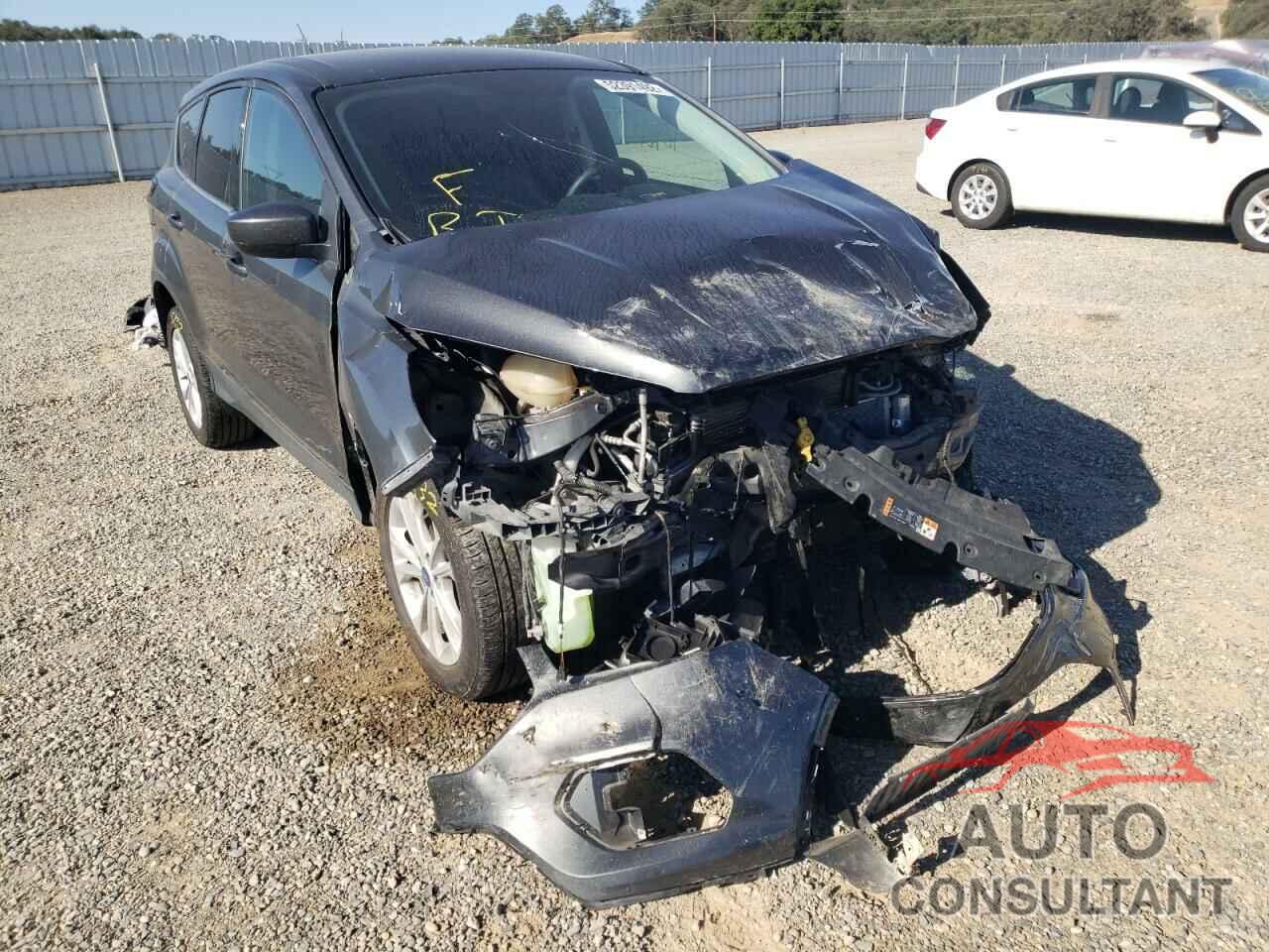 FORD ESCAPE 2017 - 1FMCU0GD8HUF08825