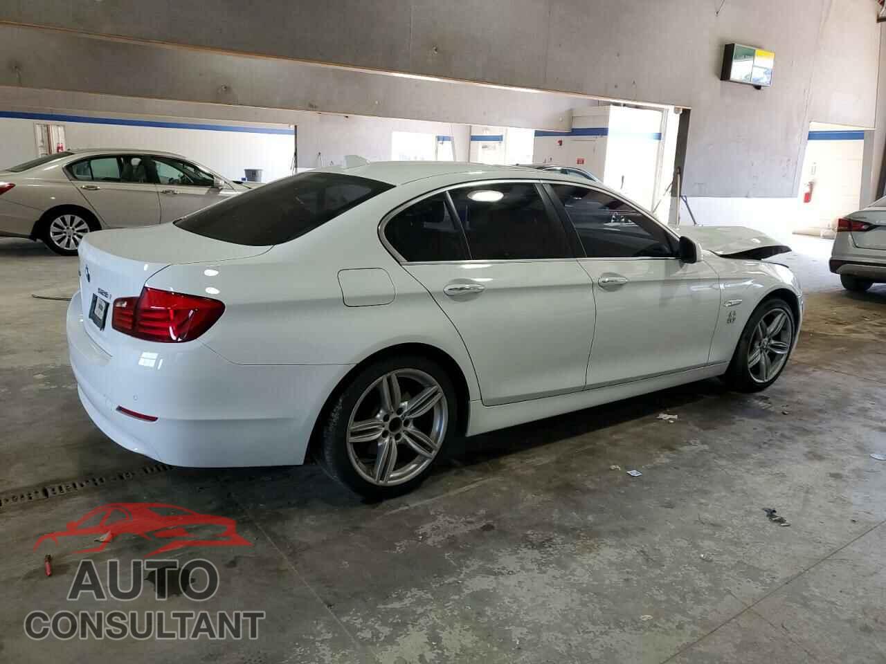 BMW 5 SERIES 2013 - WBAXH5C55DD113868