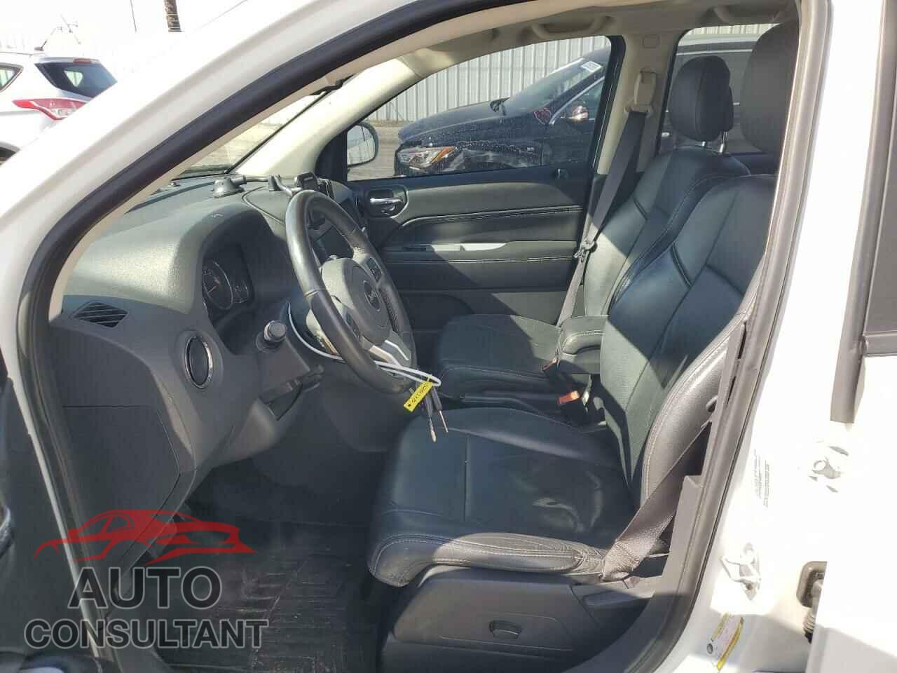 JEEP COMPASS 2017 - 1C4NJDEB5HD176132
