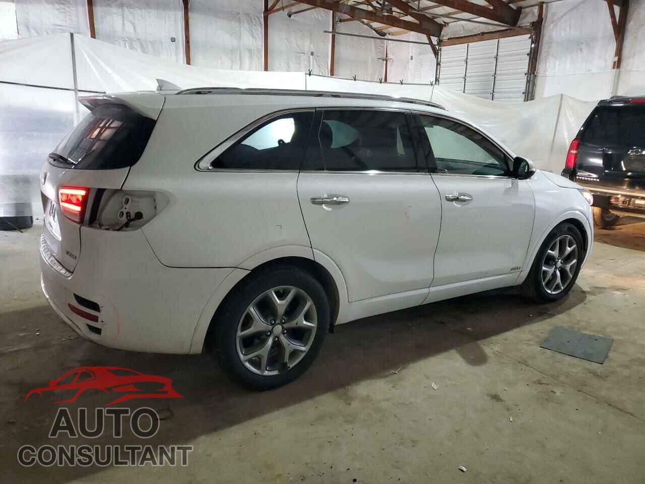 KIA SORENTO 2017 - 5XYPKDA54HG199179