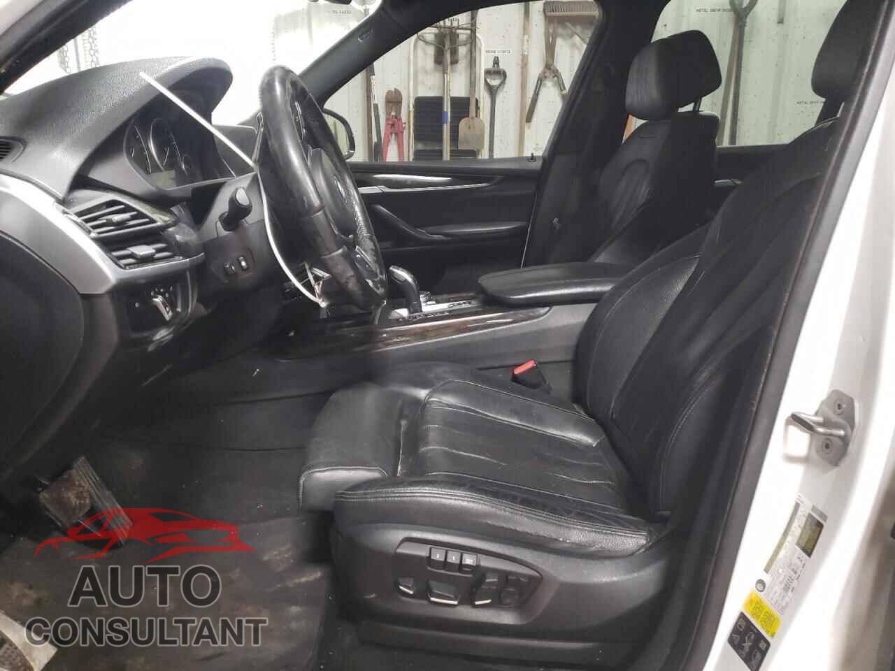 BMW X5 2015 - 5UXKR0C52F0P04875