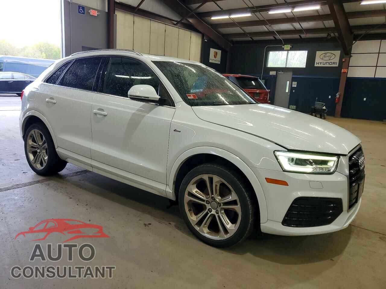 AUDI Q3 2016 - WA1GFCFS7GR022276