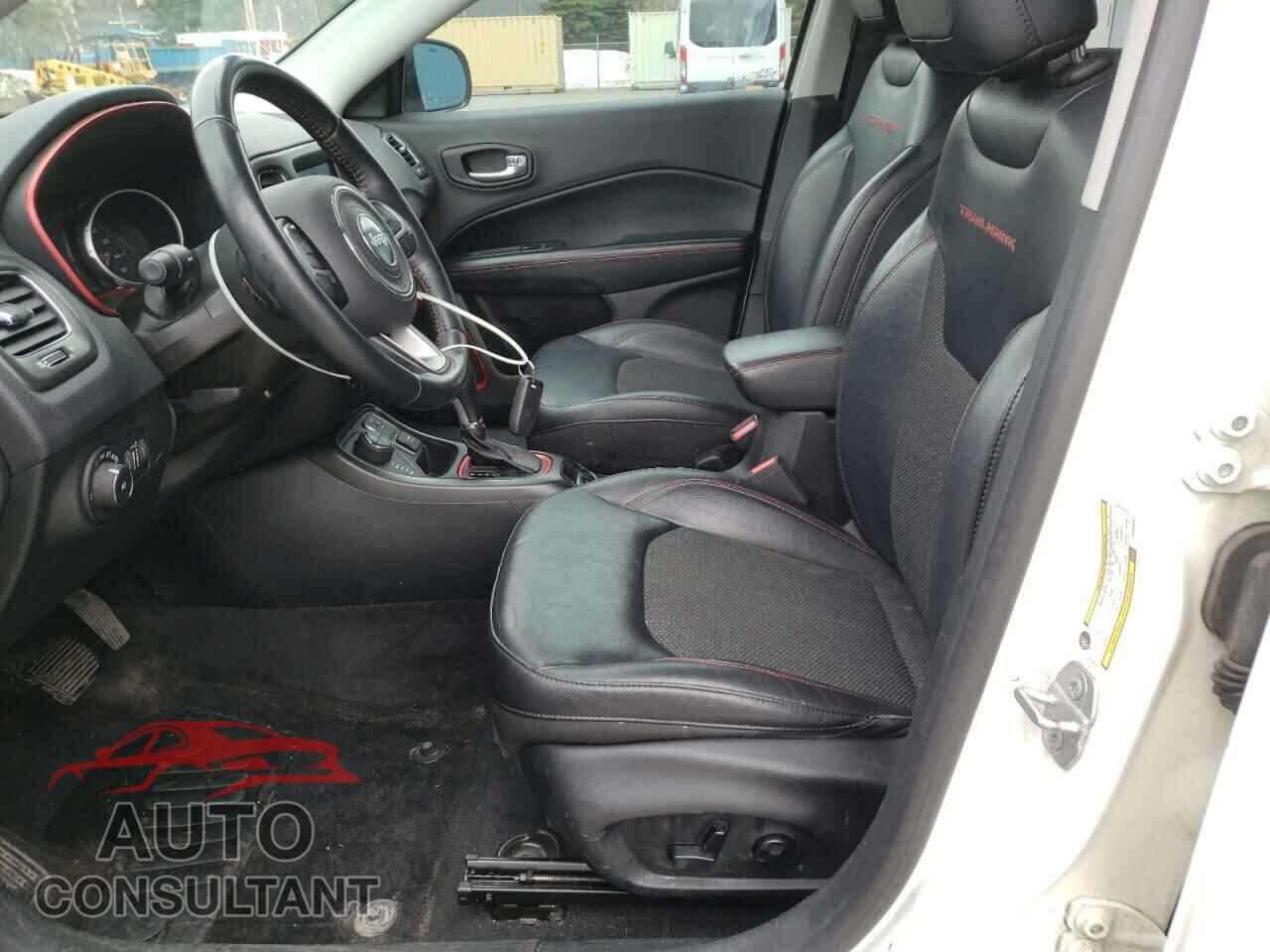JEEP COMPASS 2018 - 3C4NJDDB8JT201929