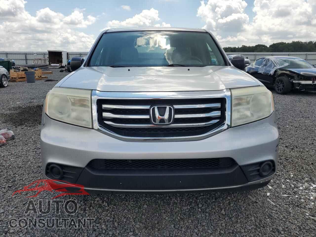 HONDA PILOT 2013 - 5FNYF4H29DB030815