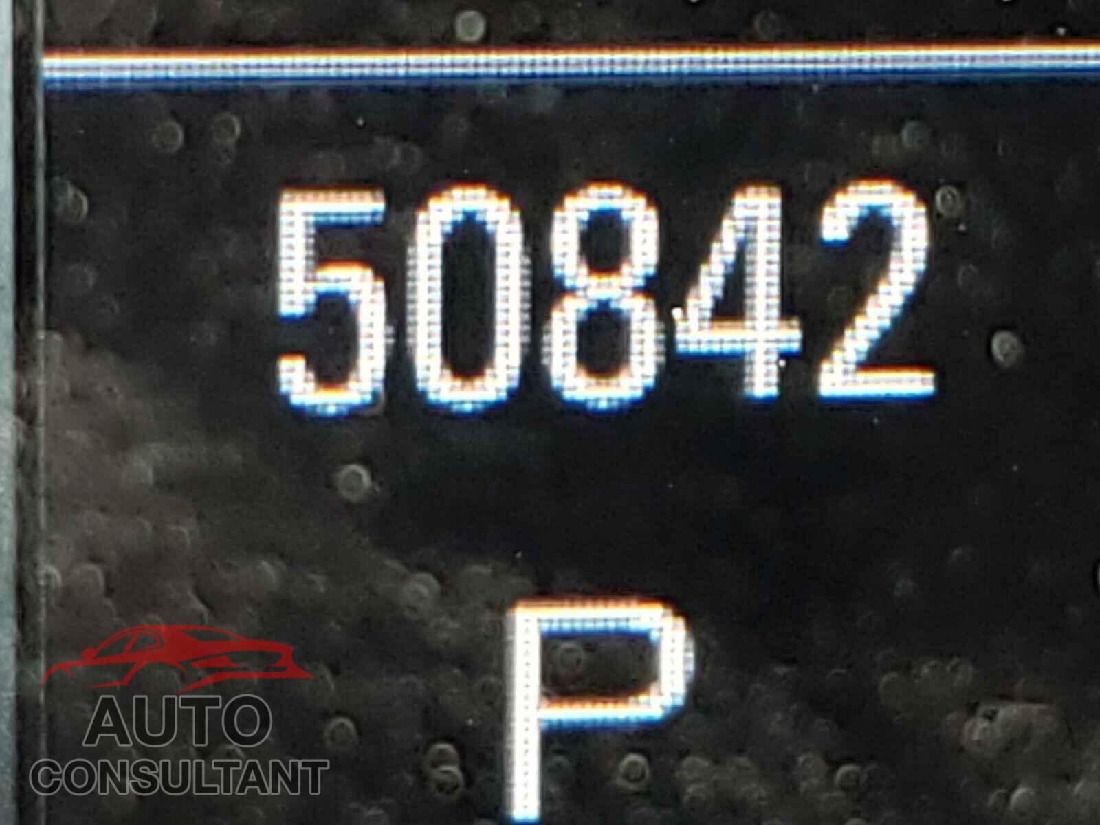 AUDI Q5 2017 - WA1M2AFP8HA038047