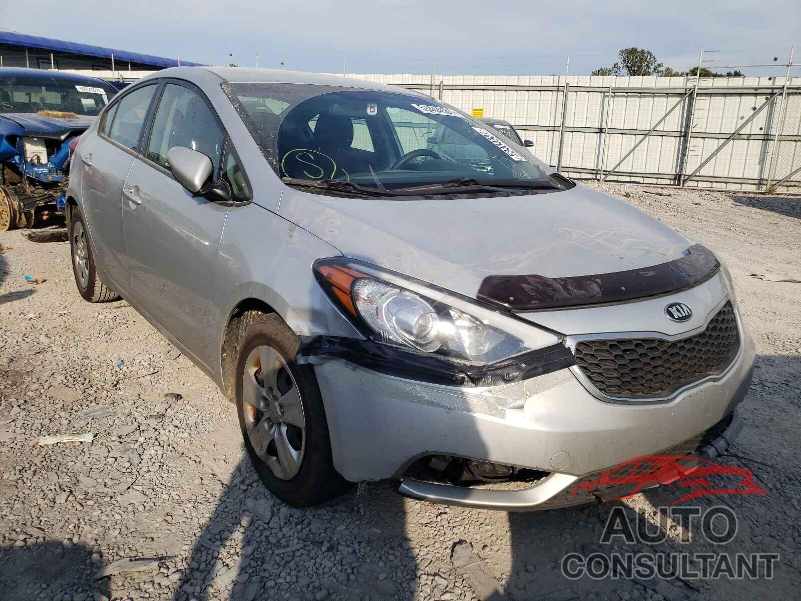 KIA FORTE 2016 - KNAFK4A61G5584241