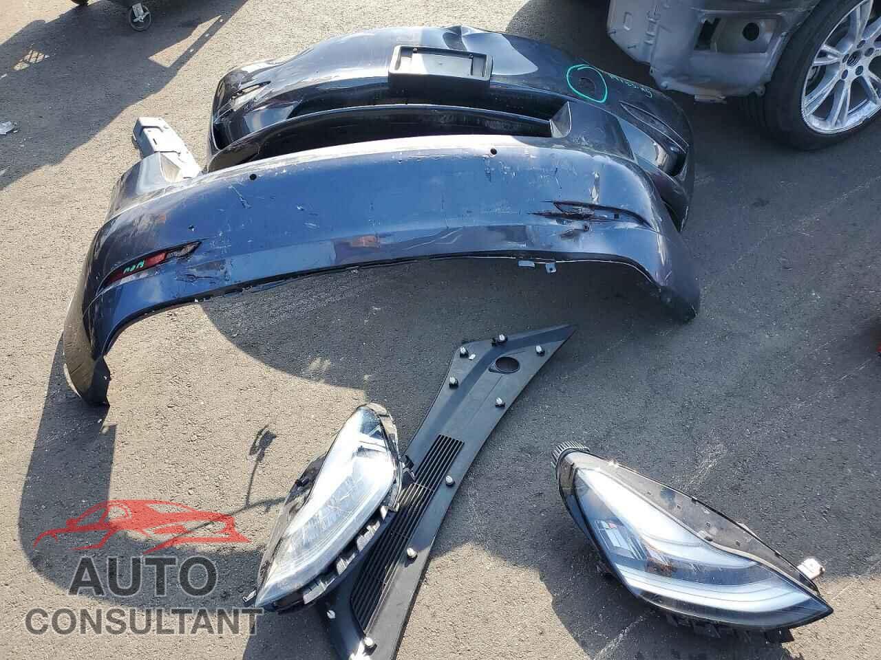 TESLA MODEL 3 2019 - 5YJ3E1EA2KF298870