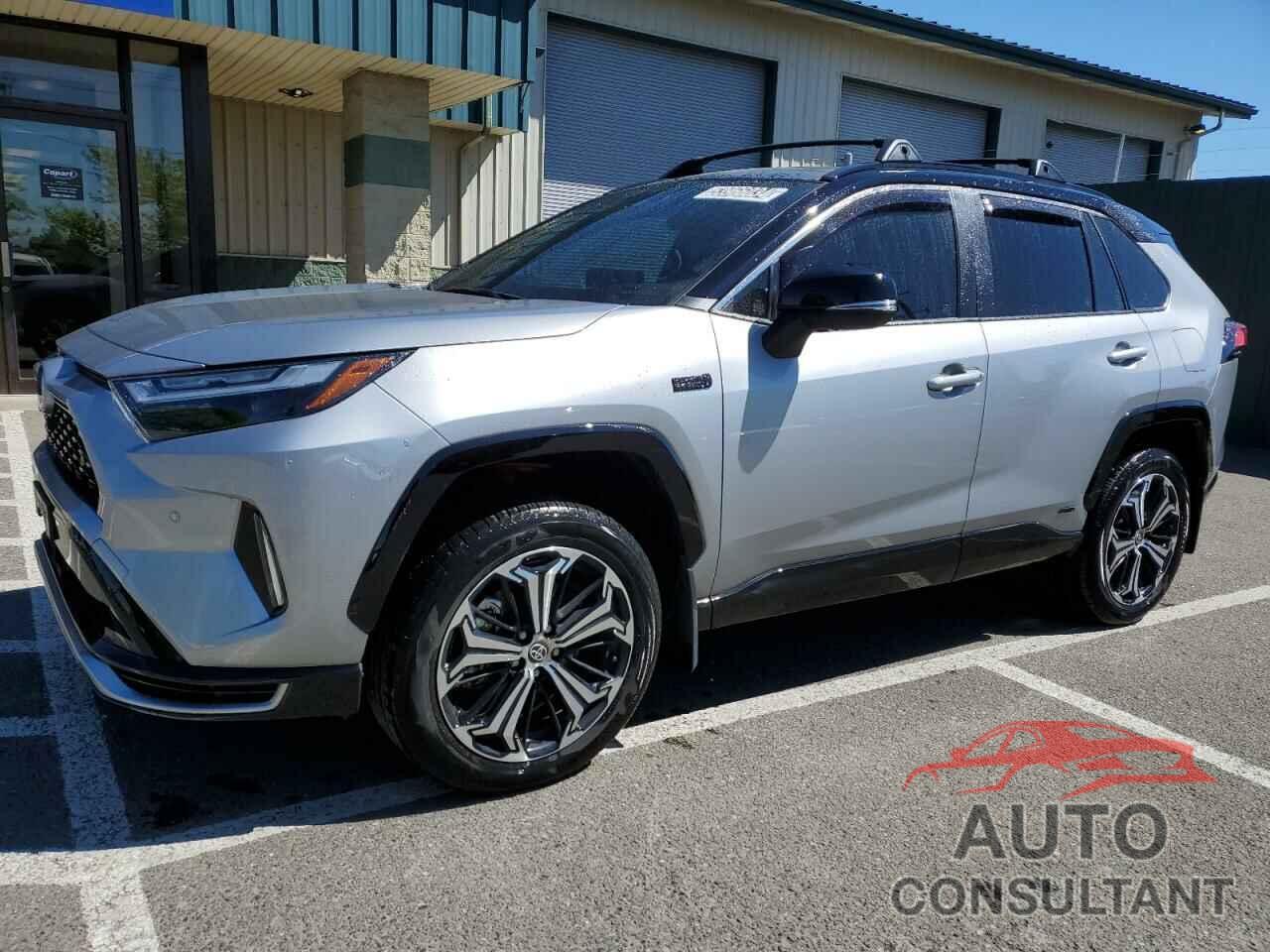 TOYOTA RAV4 2023 - JTMFB3FV7PD130871