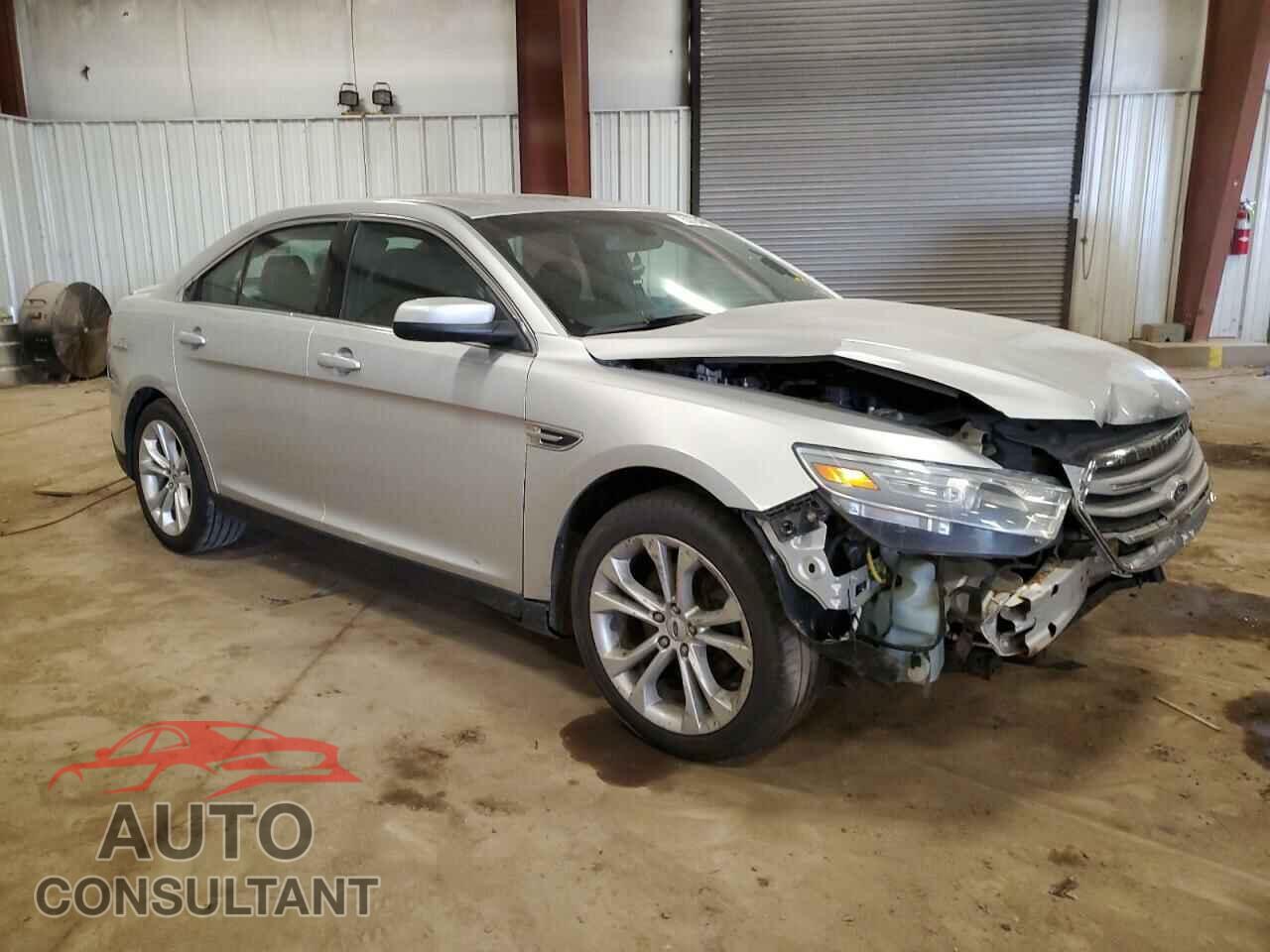 FORD TAURUS 2013 - 1FAHP2E82DG174647