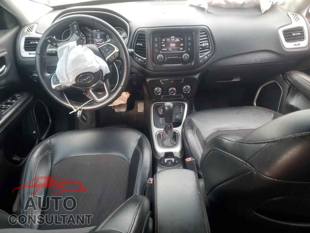 JEEP COMPASS 2018 - 3C4NJDBB3JT128245