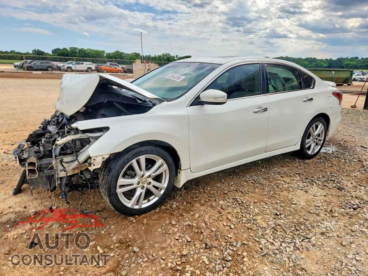 NISSAN ALTIMA 2013 - 1N4BL3AP1DN494610